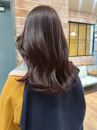 セミロング カラー 峯岸 真麻のヘアスタイル