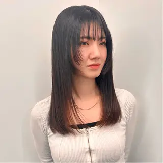 セミロング ブリーチなし/レイヤ ー特化🌈Tommyのヘアスタイル