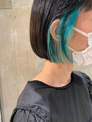 ショート カラー iLi所属・iLi 《イリ》のヘアスタイル