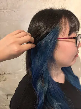 ロング 西 柚のヘアスタイル