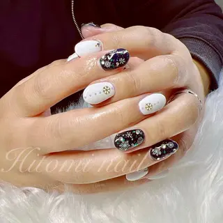 ネイル 大澤 瞳のネイルデザイン