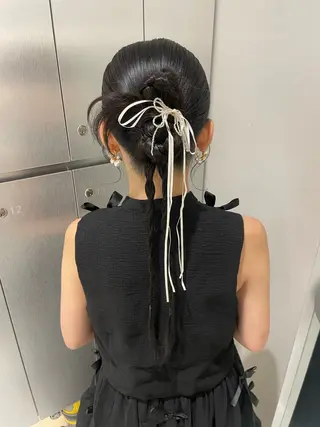 ヘアアレンジ ヘアセット🎀耳つぼ 👂💎MONAMIのヘアスタイル