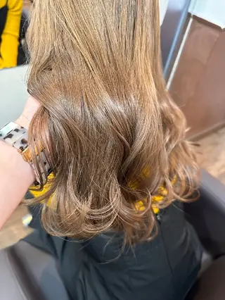 カラー 束感まつぱ🥑🤍 NATUKI🤍のマツエク・マツパデザイン