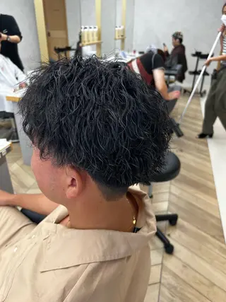 ショート パーマ メンズ 🪐メンズ特化 ヤマクラ　タイキのヘアスタイル