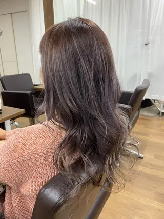 ロング カラー 梅澤 由衣のヘアスタイル