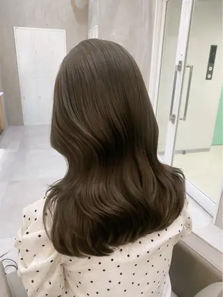 セミロング カラー ヘアアレンジ 赤み消し🫧韓国ヘア 🫧藤岡誠也のヘアスタイル