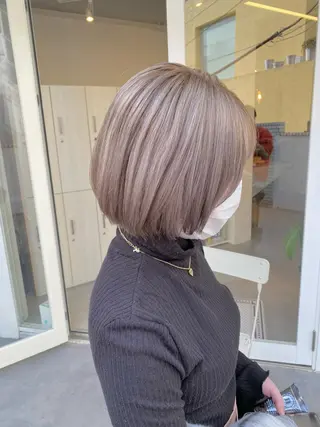 ショート カラー ハイトーン×似合わせ 🌱中川慎之介のヘアスタイル