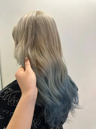 ロング カラー ブリーチカラー/ベー ジュ/Hono🦖のヘアスタイル