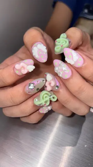 ネイル 👽個性派ネイル🎀 komachiのマツエク・マツパデザイン