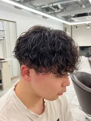 ショート パーマ メンズ 🏆メンズヘア特化 🥇代表りんぺーのヘアスタイル