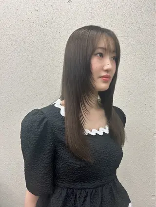 ロング 透明感ダブルカラー/ 諸岡ひばりのヘアスタイル