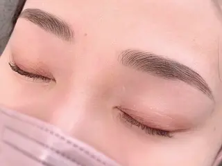 アイブロウ モンカプチーノ 代々木のマツエク・マツパデザイン