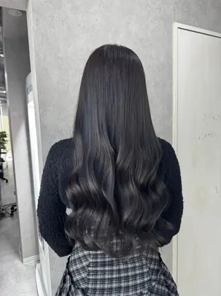 ロング カラー 赤み無し柔らかカラー 【梅田】madokaのヘアスタイル
