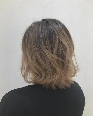 ミディアム カラー ニュアンスカラー🫧 加納のヘアスタイル