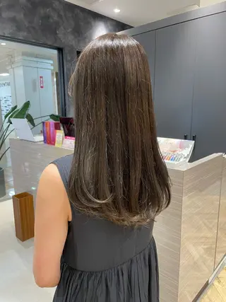 ロング キルンサンピアン所属・ナチュラルカラー 児玉優香のヘアスタイル