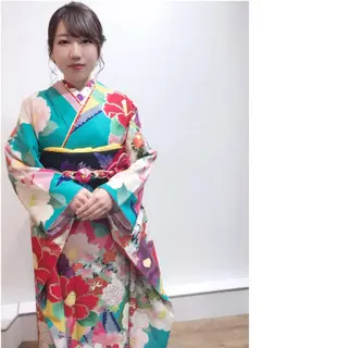 ヘアアレンジ GRANLUSSO 〜グランルッソ駅前店所属・木口 嘉美のヘアスタイル