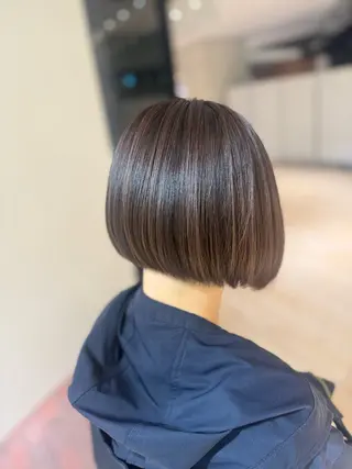 ミディアム イルヘアーライラ所属・美髪専門美容師 SHUのヘアスタイル