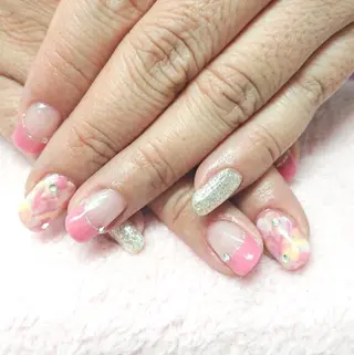 ネイル e.nail所属・和賀井 恵理のネイルデザイン