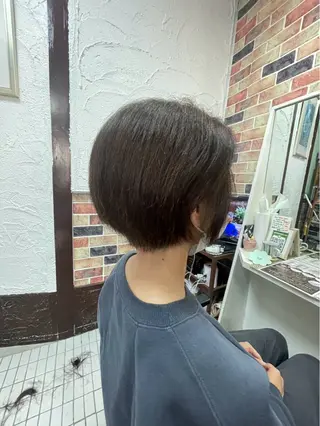 ショート カラー hair salonyuri所属・ヘアサロン ユリのヘアスタイル