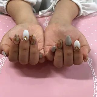 ミディアム ネイル 《LB》ラブリエ Nail&eyeのマツエク・マツパデザイン