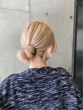 ミディアム 透け感ベージュ ／ミハルのヘアスタイル