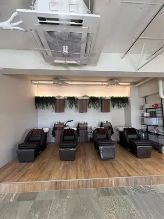 カラー 愛されハイトーン 🍓YURINAのヘアスタイル