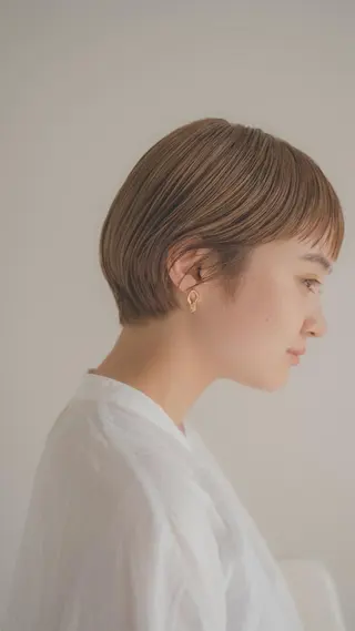 ショート カラー THE DAY所属・AKI HASHIMOTOのヘアスタイル