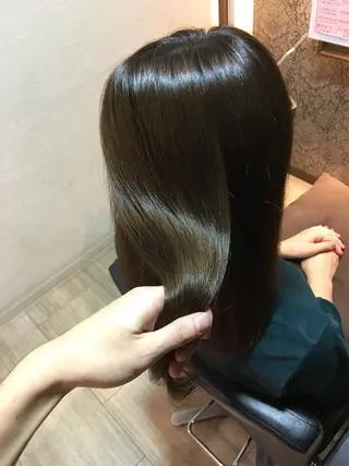 ミディアム カラー 冨田 義智のヘアスタイル