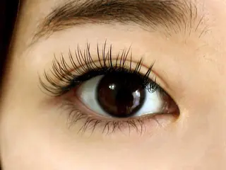 マツエク・マツパ moreモア銀座🌼 岩渕のマツエク・マツパデザイン