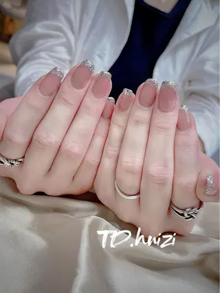 ミディアム めぐみのネイルサロン 惠のネイルデザイン