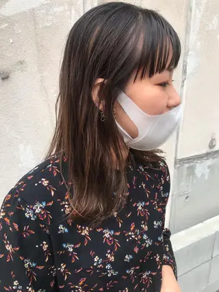 セミロング さの あやねのヘアスタイル