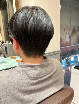 ショート ｼｮｰﾄｶｯﾄ 梅田 山下　すみれのヘアスタイル