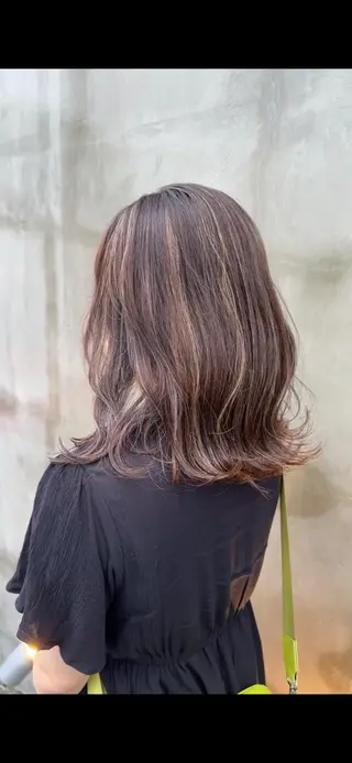 ミディアム 各務原/カラー/ブリ ーチお任せください!のヘアスタイル