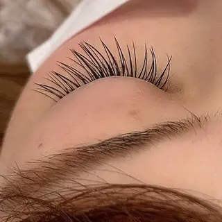 マツエク・マツパ mili吉祥寺店【ミリ】まつげパーマ/パリジェンヌ/LEDエクステ/バインドロック所属・mili 🧸kinaのマツエク・マツパデザイン