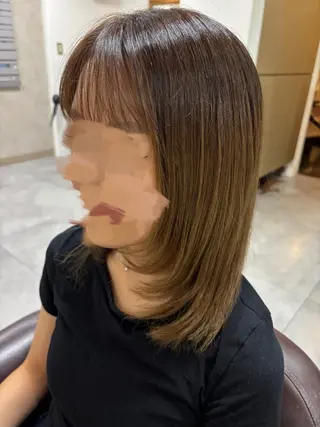 ミディアム 原口 圭織のヘアスタイル