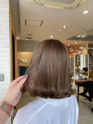 セミロング 艶ハイトーン👑♡ NATSUKIのヘアスタイル