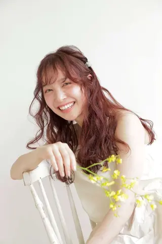 ロング ヘアアレンジ 束感まつぱ🥑🤍 NATUKI🤍のマツエク・マツパデザイン