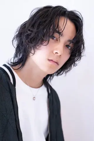 パーマ 渋谷/韓国レイヤー ハッシュ/堅亘🟩のヘアスタイル