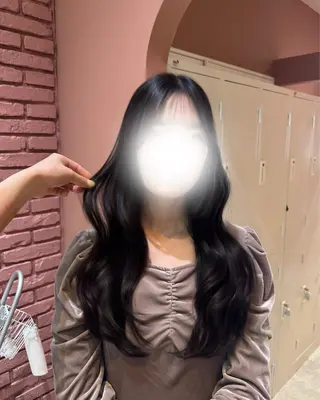 ロング 山本 望華のヘアスタイル