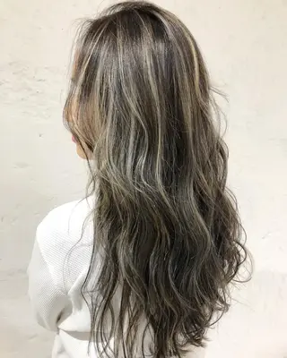 ロング カラー レイヤーカット BLend 渋谷のヘアスタイル