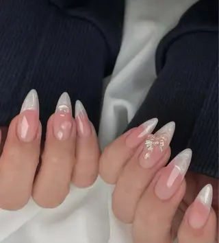 ネイル 相沢 さやかのネイルデザイン