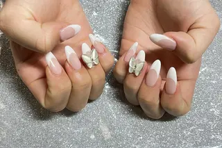 ネイル VIERU 🌈🎀💖のネイルデザイン