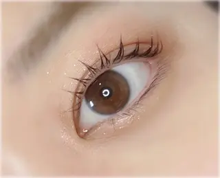 マツエク・マツパ rEINEまつ毛パーマ（カール）所属・与那原東浜rEINE まつ毛パーマのマツエク・マツパデザイン