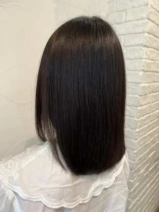 ミディアム カラー 下池 紗加のヘアスタイル