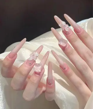 ネイル D-BEAUTY Nailsalonのネイルデザイン