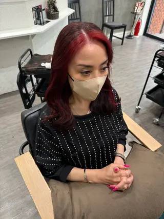 セミロング カラー 艶髪レイヤー上田 紗也🇰🇷💗のヘアスタイル