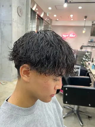 ミディアム パーマ メンズ 🏝メンズカット特化 赤羽🏝SHOのヘアスタイル
