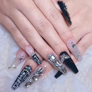ロング DIAMOND Nail🥇のネイルデザイン