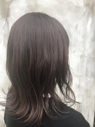 ミディアム カラー フラクタルデザイン諫早店所属・山口 紗弥のヘアスタイル