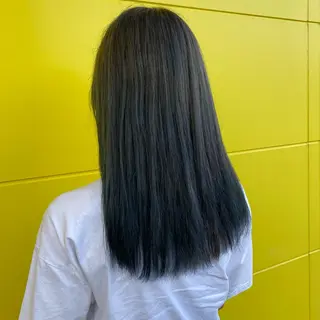 ロング カラー 天池 結衣のヘアスタイル